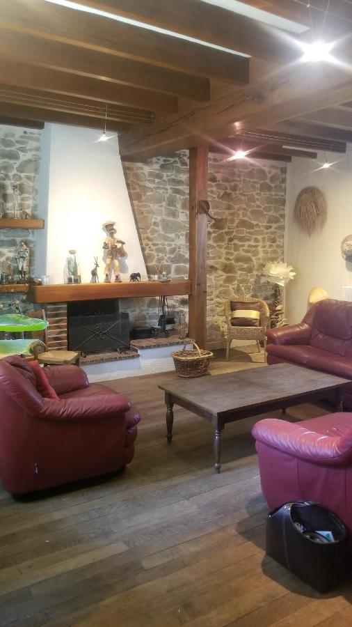 Chambres Et Gite Dans Un Lieu Calme Et Champetre Gourge Les Grippeaux Proche Parthenay المظهر الخارجي الصورة