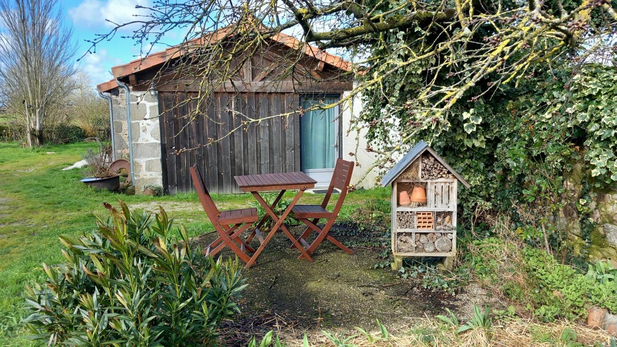 Chambres Et Gite Dans Un Lieu Calme Et Champetre Gourge Les Grippeaux Proche Parthenay المظهر الخارجي الصورة